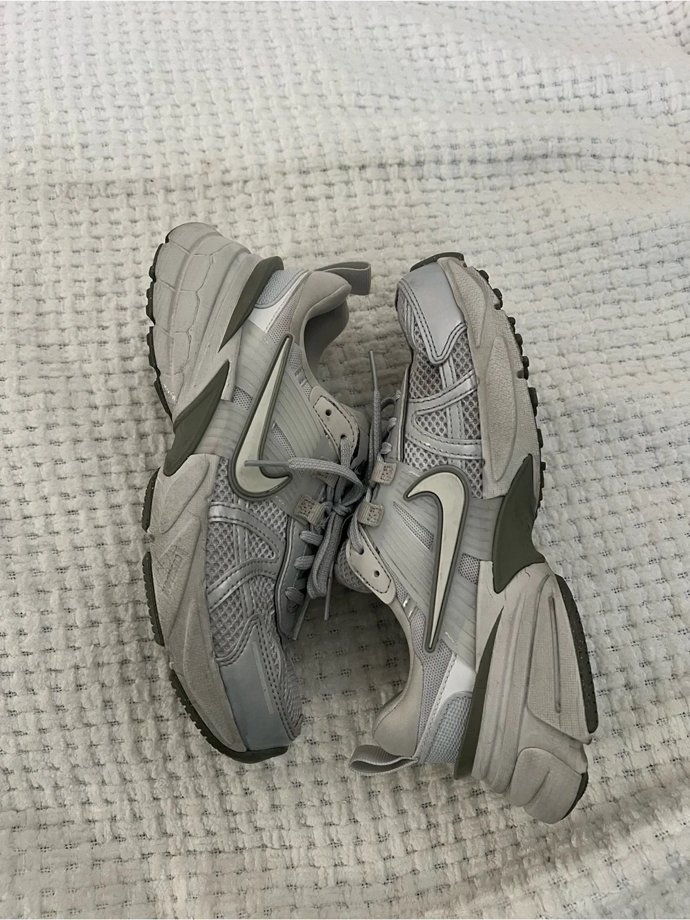 Nike Women’s V2K Run Shoes size 6